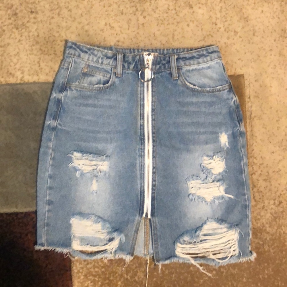Dazey chain skirt